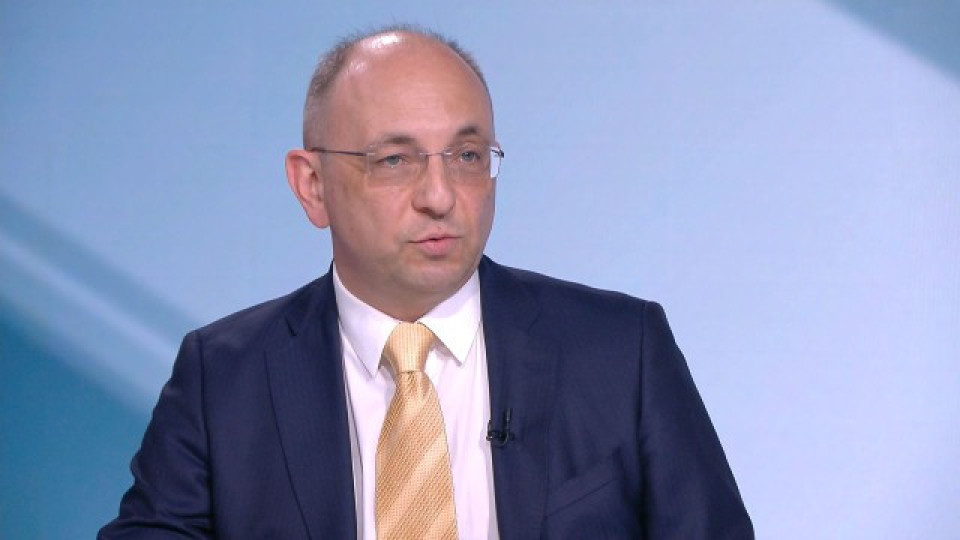 Николай Василев за "счетоводните шмекерии" на държавата: Ние в комунизъм ли живеем в момента?