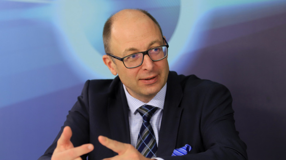 Йордан Божилов: При една сериозна атака с дронове на Русия Европа няма да може да се справи