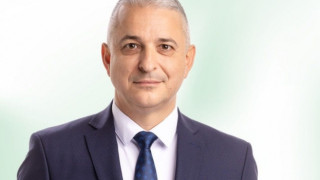 Ангел Янчев и Тодор Т. Батков: При остра водна криза „Кроношпан“ е консумирал средно по 572 360 литра вода на ден от яз. „Йовковци“