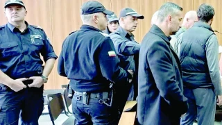 Влюбена “актриса” издала групата за онлайн порно от ревност