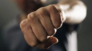 Мъж преби съпругата си, след като му отказала пари за наркотик