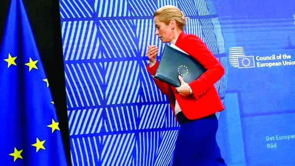 Дипломат №1 на ЕС Кая Калас е пътник