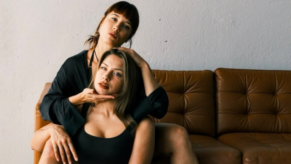 Натали показа гаджето си след „Ергенът“! Мускулеста дърта жена я „оправя“ (ФОТО)