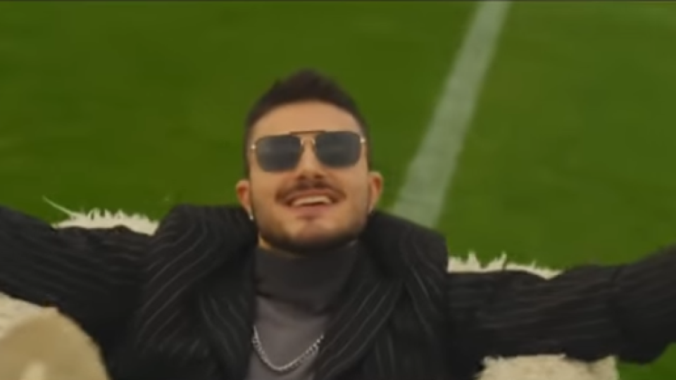 СКАНДАЛНО ВИДЕО: Възпитаният кметски син Орлин се оказа див селяндур, който ламти за слава!