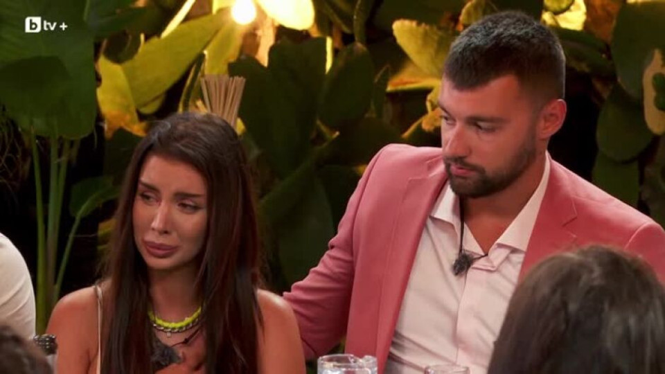 Калоян не вдигнал телефона на Габи нито веднъж след прибирането им от Родос! (Подробности)