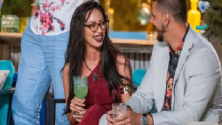 Закопа го! Филипа каза истината за Йовица. Македонският ром изброил 18 секунди, докато Лъчо я обарва в басейна