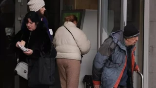 Цели градове се оказаха без банков клон