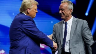 „Не знам как е още жив“: Робърт Ф. Кенеди-младши коментира хранителните навици на Тръмп