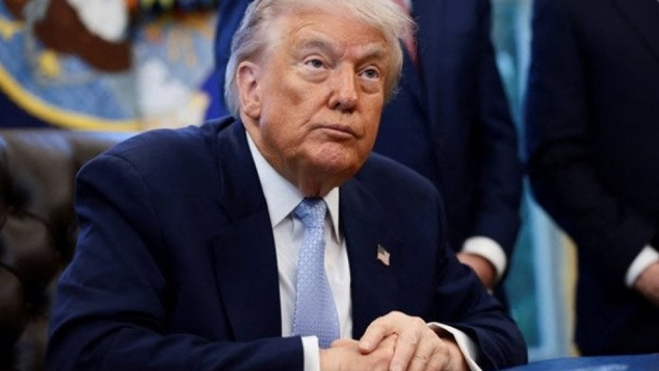 Тръмп заплаши Макрон с 200% мита: Никой не го иска, скоро няма да е на този пост