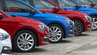 Оставиха в ареста трима души за схема с „клонирани“ автомобили и контрабанда