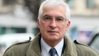 Проф. Боян Дуранкев: Кабинетът "Гюров" е сглобка, а не работеща система