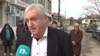 Да живееш в страх: Защо психично болен мъж тормози от месеци цяло село?