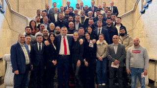 Делян Пеевски, лидер на ДПС и ПГ на ДПС-НОВО НАЧАЛО се срещна с младежи от Ямбол