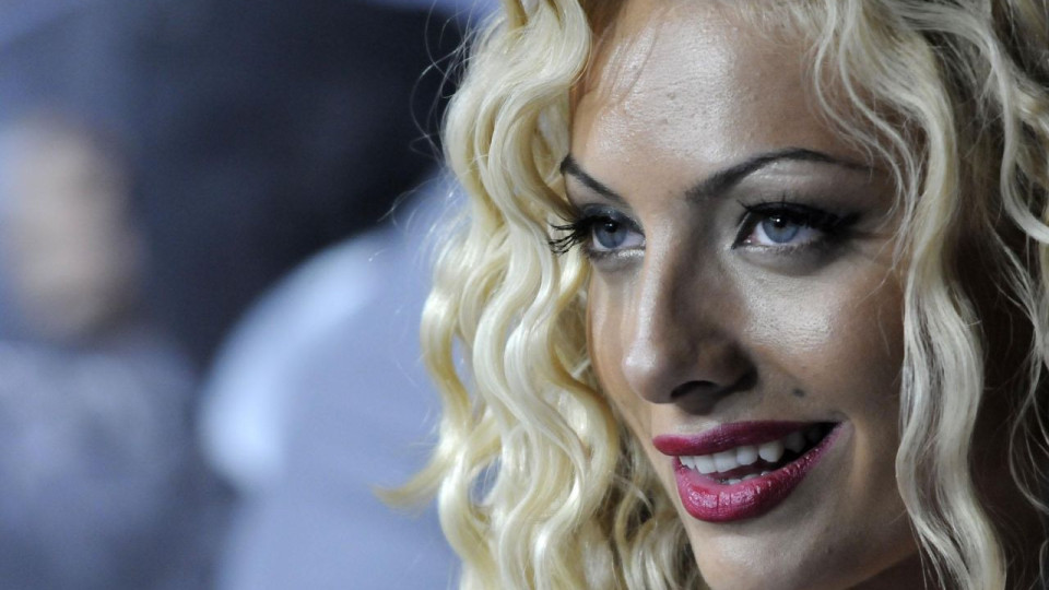 Зла като вещица! Златка Райкова не си говори с баба си една година след "Мис Плеймейт" (брутални разкрития)