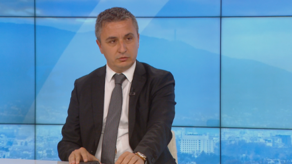 Александър Николов: Няма логика да се повишат двойно разходите и консумацията на ток между декември и януари