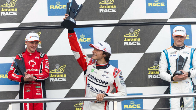 Истинска звезда! Младият български състезател Стефан Бостанджиев триумфира в Sprint Race на Eurocup-3 Winter Championship в Jarama, Испания