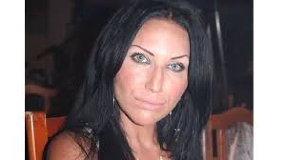 Заряза стриптийза и е напълно сама! Ето я истината за Мая на Магапаса!