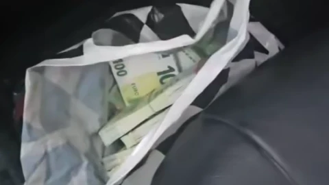 Иззеха над половин милион фалшиви евро