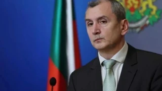 Здравният министър: Храна за кърмачета е отпаднала от списъка на НЗОК заради неизпълнени изисквания