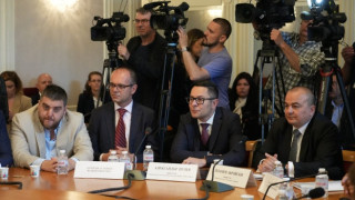 Вицепремиерът и икономически министър Александър Пулев: Противопоставяне на инфлационния натиск при храните е основен приоритет на нашето правителство
