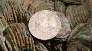 Хиляди старинни монети и бижута, открити при опит за контрабанда на "Капитан Андреево"