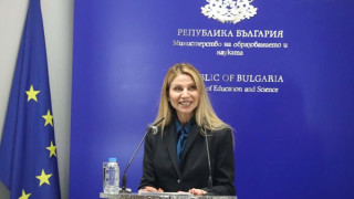 Зам.-министър Таня Панчева: Зрелостниците са постигнали най-високите резултати на матурите по български език и литература от първото им провеждане през 2008 г.