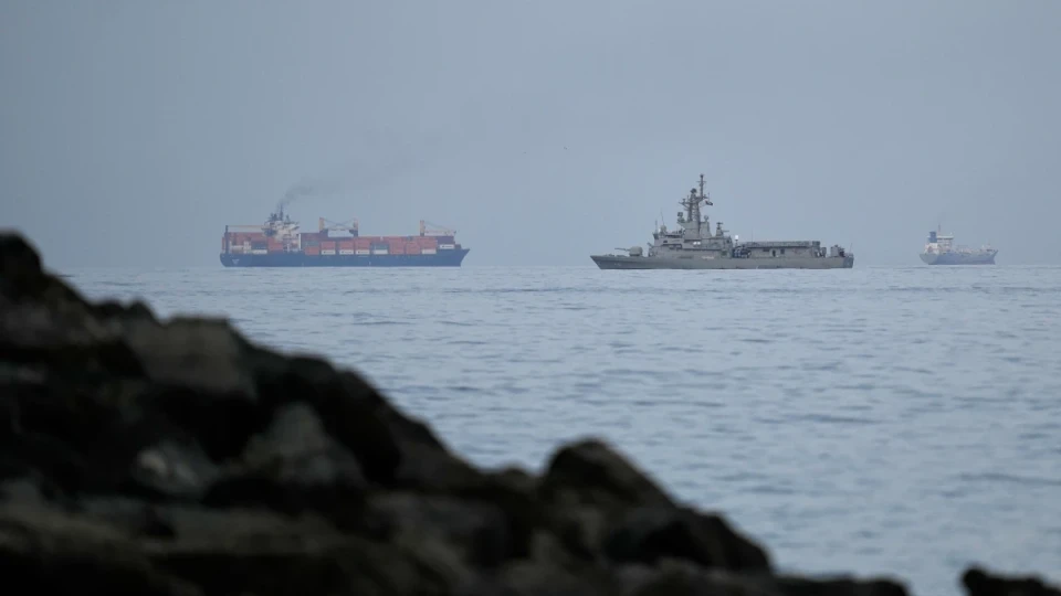 Иран: Ормузкият проток остава затворен, докато САЩ не приемат условията ни