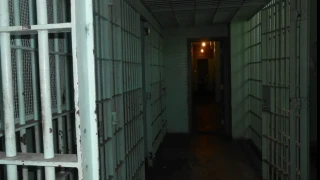 Съдът остави в ареста 14-годишното момче, обвинено за убийството на майка си