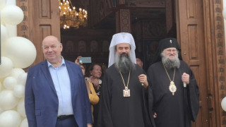 КАМБАНЕН ЗВЪН! Патриарх Даниил: Света Петка се радва на небесата, защото днес освещаваме нов храм, посветен на нея (СНИМКИ И ВИДЕО)